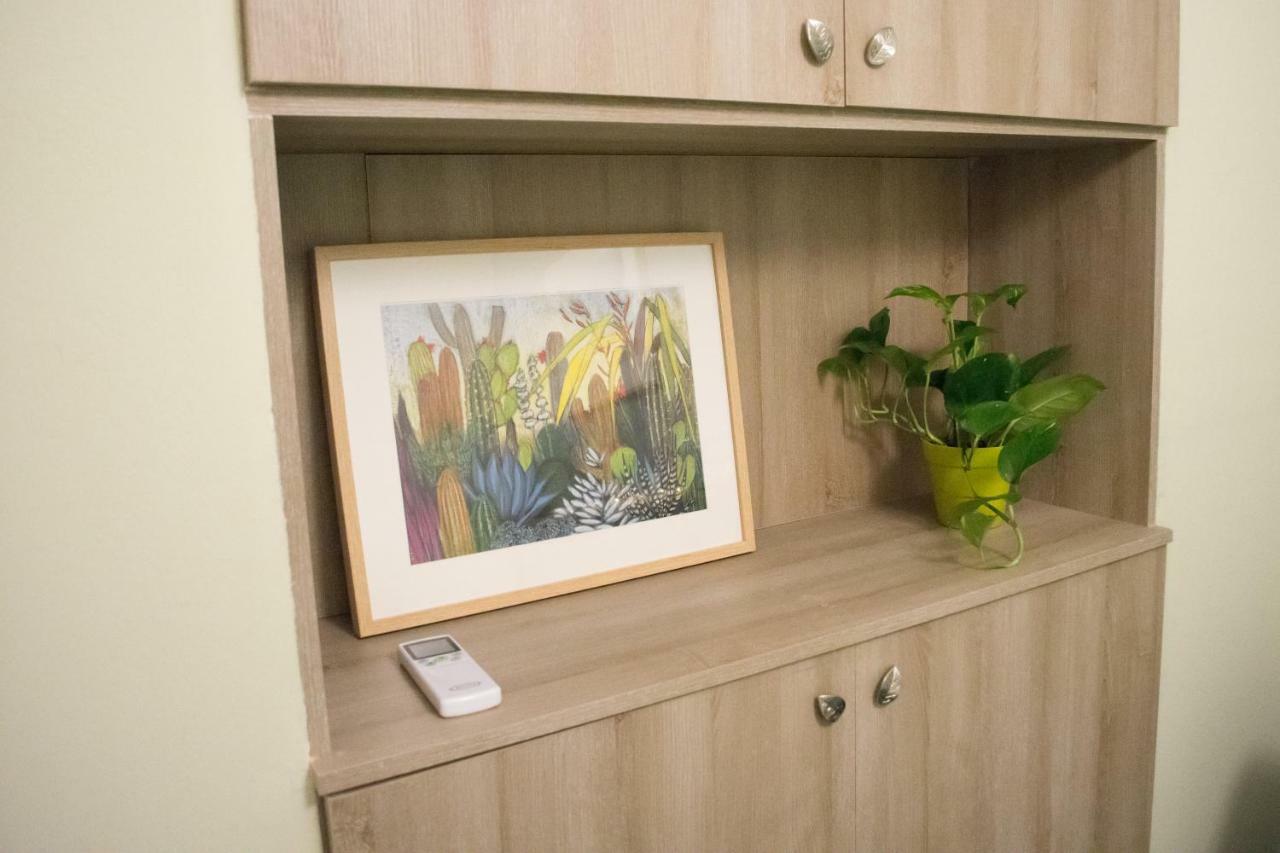 Premium Apartment Lycabettus 3-Bedrooms アテネ エクステリア 写真