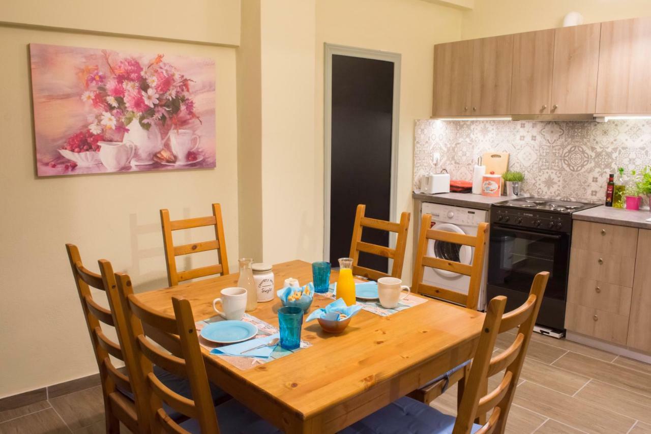 Premium Apartment Lycabettus 3-Bedrooms アテネ エクステリア 写真