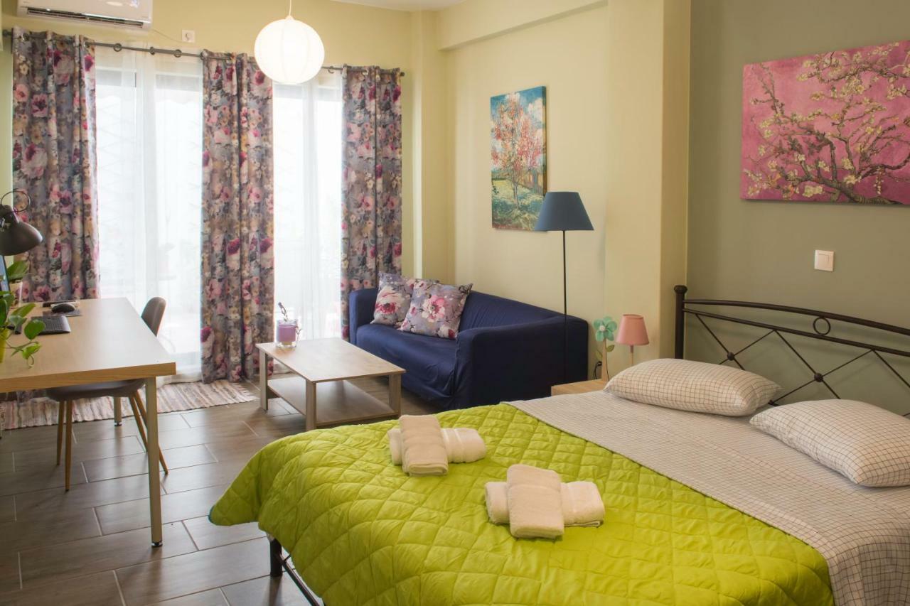 Premium Apartment Lycabettus 3-Bedrooms アテネ エクステリア 写真
