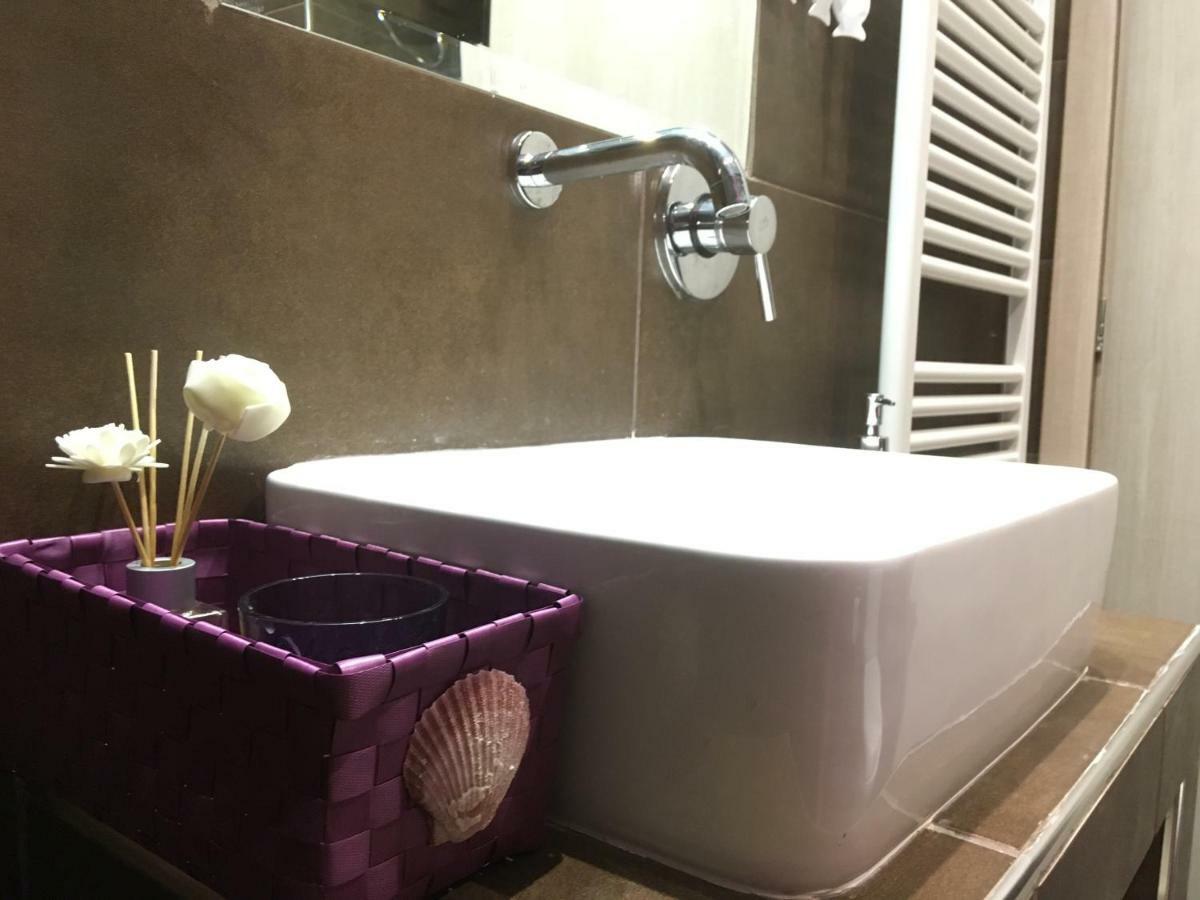 Premium Apartment Lycabettus 3-Bedrooms アテネ エクステリア 写真